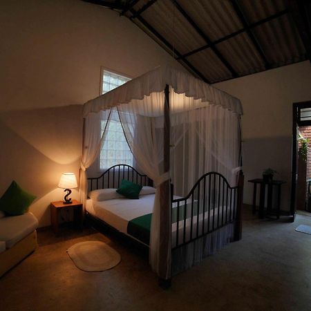Vihanga Village - Jungle Retreat In ダンブッラ エクステリア 写真